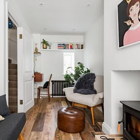 באת' Central Georgian Townhouse With Free Parking מראה חיצוני תמונה