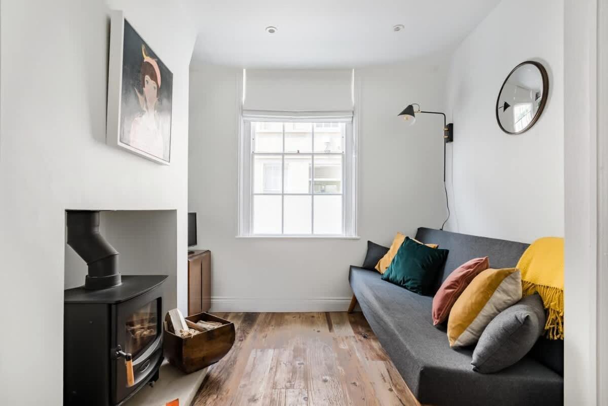 באת' Central Georgian Townhouse With Free Parking מראה חיצוני תמונה